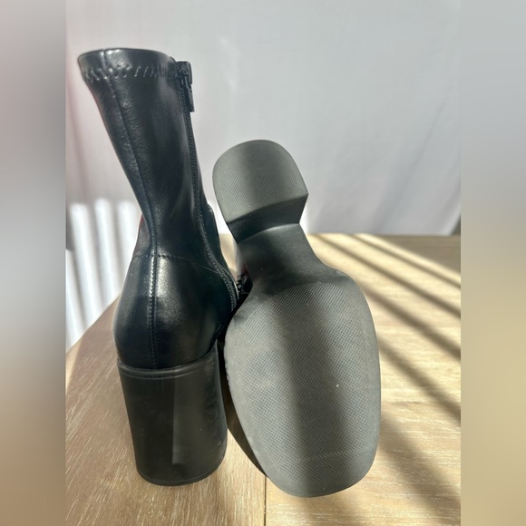 STEVE MADDEN Klayton Black Booties - Size 7.5 - Picture 8 of 10